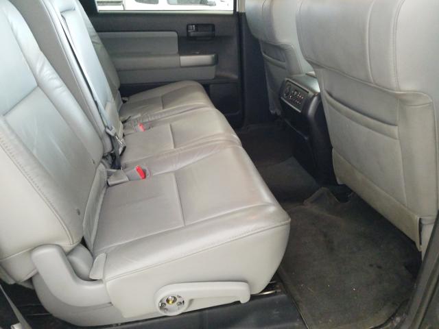 Photo 5 VIN: 5TDBW5G1XFS119375 - TOYOTA SEQUOIA SR 