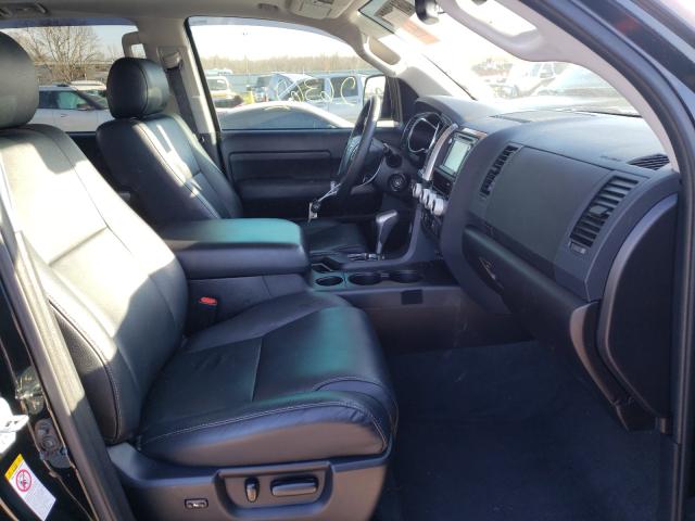 Photo 4 VIN: 5TDBY5G10KS165804 - TOYOTA SEQUOIA SR 