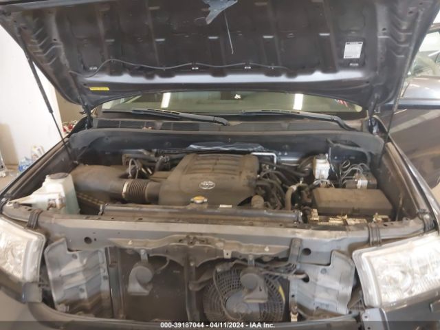 Photo 9 VIN: 5TDBY5G14GS135230 - TOYOTA SEQUOIA 