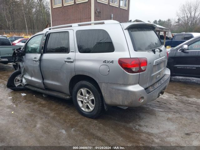 Photo 2 VIN: 5TDBY5G14JS159454 - TOYOTA SEQUOIA 