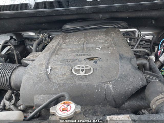 Photo 9 VIN: 5TDBY5G14JS159454 - TOYOTA SEQUOIA 