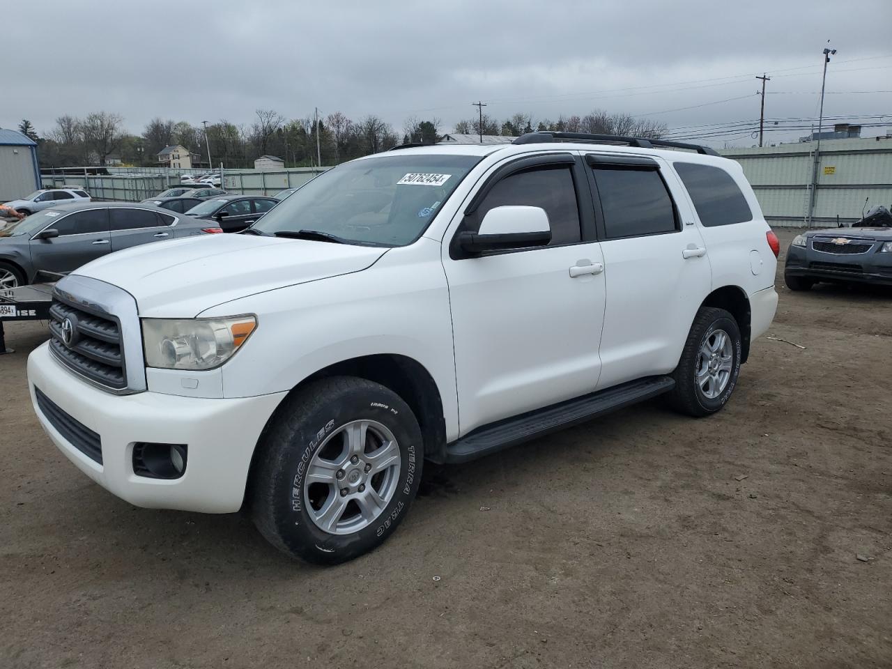 Photo 0 VIN: 5TDBY5G19BS040557 - TOYOTA SEQUOIA 