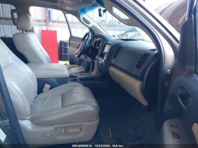 Photo 4 VIN: 5TDBY5G19GS146305 - TOYOTA SEQUOIA 