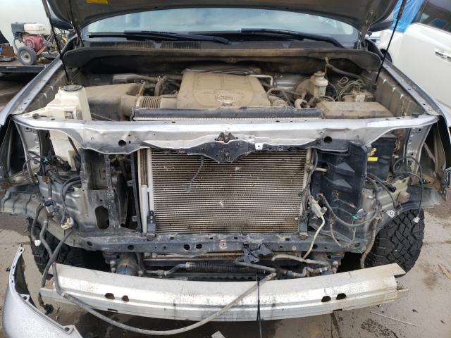 Photo 6 VIN: 5TDBY5G1XCS065503 - TOYOTA SEQUOIA SR 