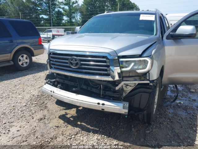 Photo 5 VIN: 5TDBY5G1XJS158874 - TOYOTA SEQUOIA 