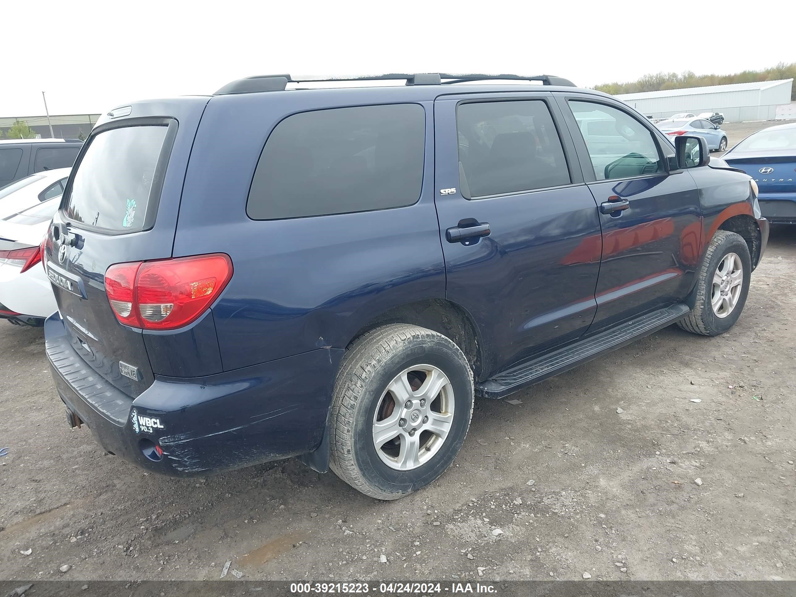 Photo 3 VIN: 5TDBY64A38S021036 - TOYOTA SEQUOIA 