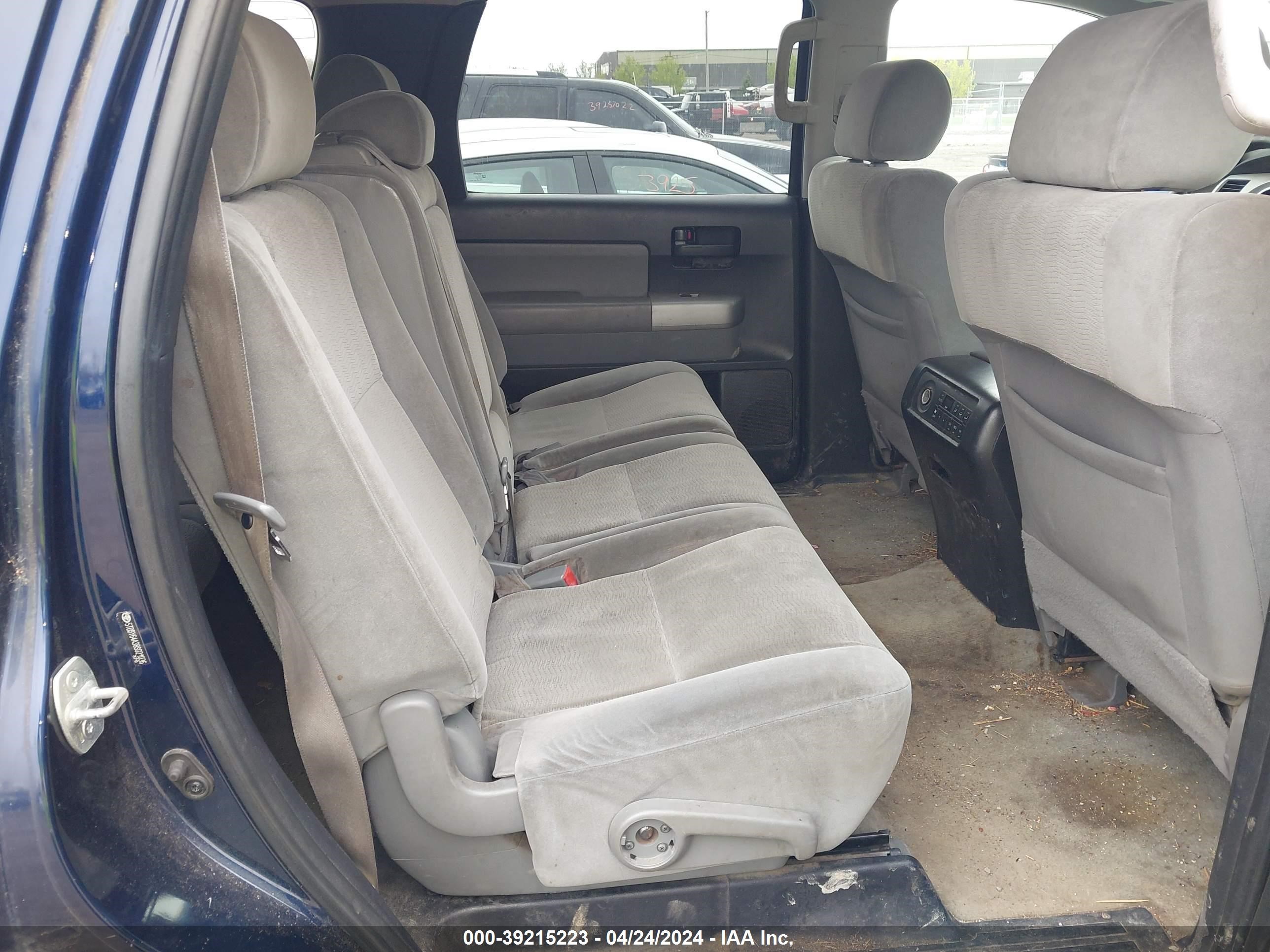 Photo 7 VIN: 5TDBY64A38S021036 - TOYOTA SEQUOIA 