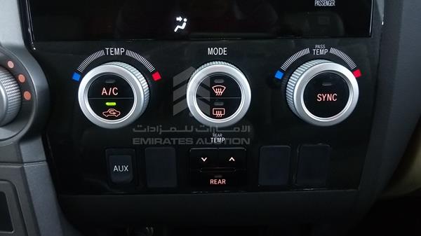 Photo 20 VIN: 5TDBY64A3AS038487 - TOYOTA SEQUOIA 