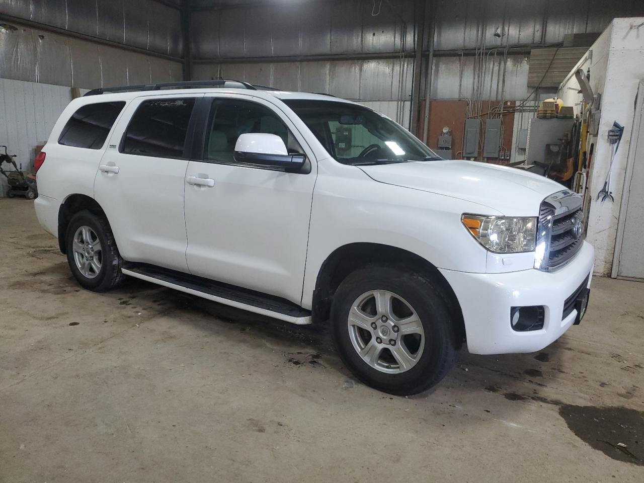 Photo 3 VIN: 5TDBY64A98S010106 - TOYOTA SEQUOIA 