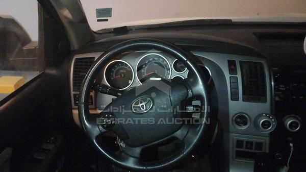 Photo 13 VIN: 5TDBY64A9CS063641 - TOYOTA SEQUOIA 