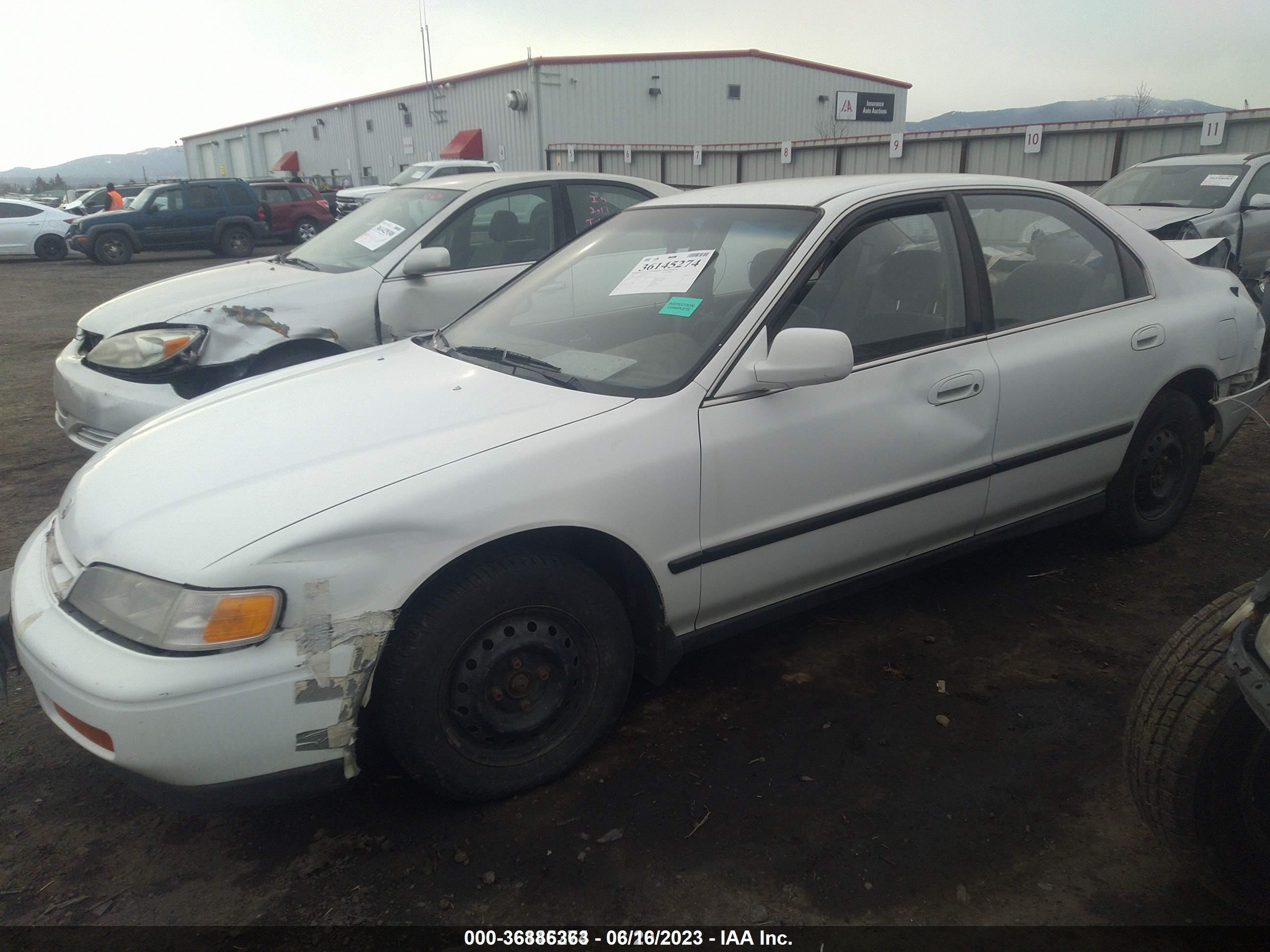 Photo 1 VIN: 5TDBY67A58S001303 - HONDA ACCORD 