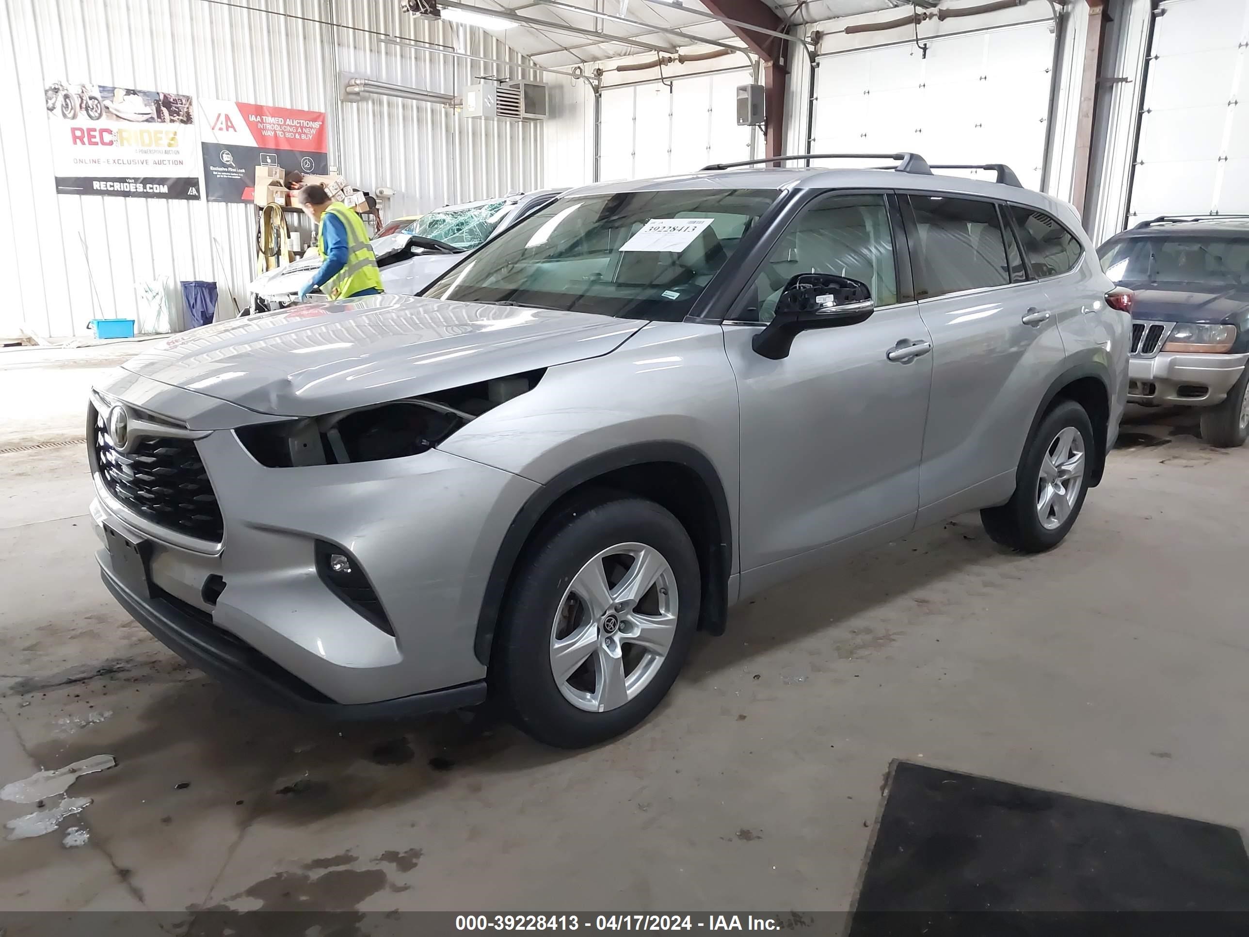 Photo 1 VIN: 5TDBZRBH5NS587094 - TOYOTA HIGHLANDER 