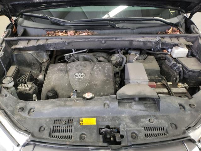 Photo 6 VIN: 5TDBZRFH0JS489708 - TOYOTA HIGHLANDER 