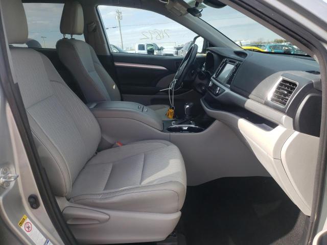 Photo 4 VIN: 5TDBZRFH0JS497422 - TOYOTA HIGHLANDER 