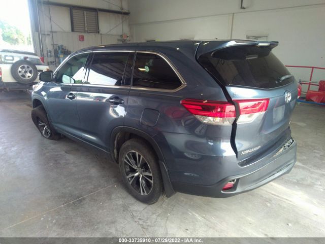 Photo 2 VIN: 5TDBZRFH0JS818908 - TOYOTA HIGHLANDER 