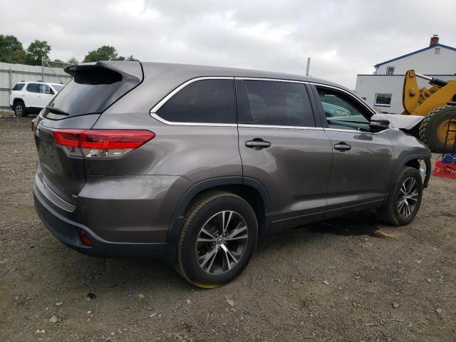 Photo 2 VIN: 5TDBZRFH0JS877179 - TOYOTA HIGHLANDER 