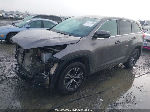 Photo 1 VIN: 5TDBZRFH0JS882852 - TOYOTA HIGHLANDER 