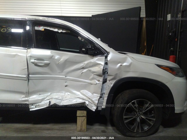 Photo 5 VIN: 5TDBZRFH0KS939116 - TOYOTA HIGHLANDER 