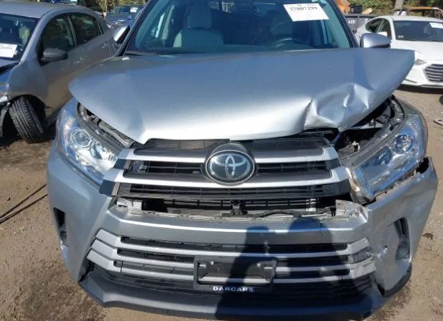 Photo 9 VIN: 5TDBZRFH0KS983505 - TOYOTA HIGHLANDER 