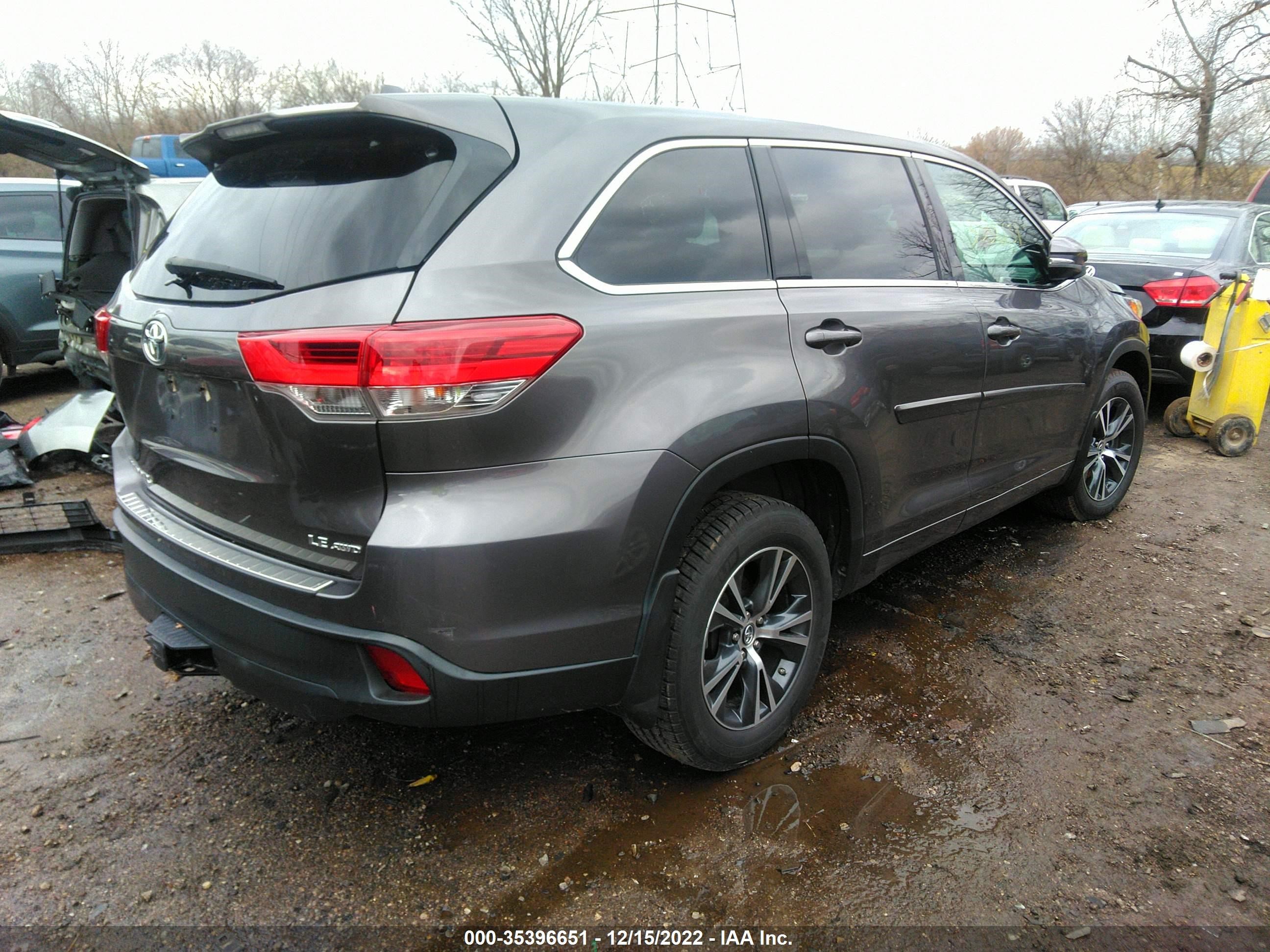 Photo 3 VIN: 5TDBZRFH1HS386632 - TOYOTA HIGHLANDER 