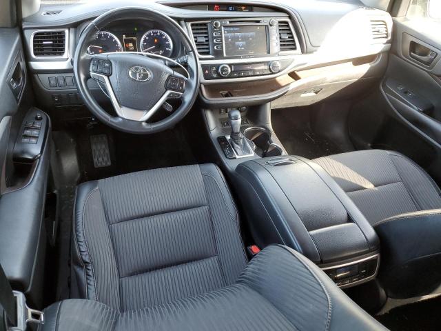 Photo 7 VIN: 5TDBZRFH1JS803429 - TOYOTA HIGHLANDER 