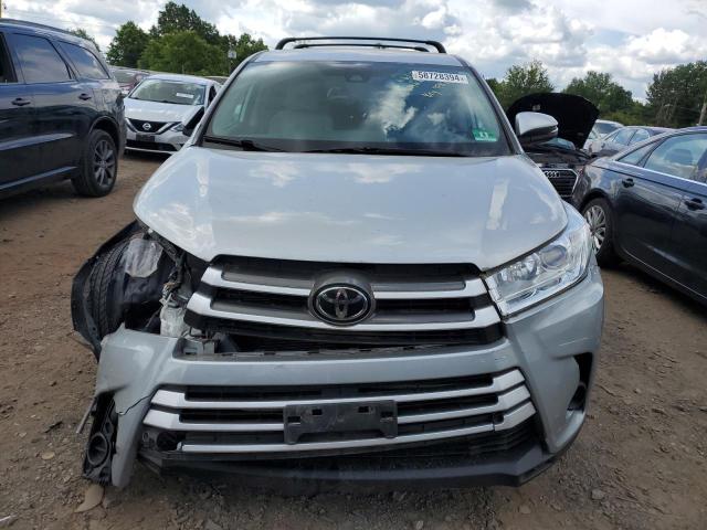 Photo 4 VIN: 5TDBZRFH1JS829285 - TOYOTA HIGHLANDER 