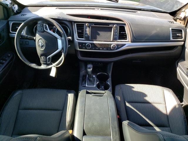 Photo 7 VIN: 5TDBZRFH1JS862433 - TOYOTA HIGHLANDER 