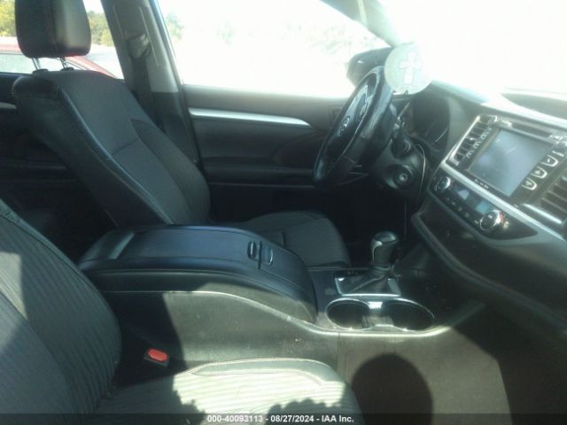 Photo 4 VIN: 5TDBZRFH1JS866353 - TOYOTA HIGHLANDER 