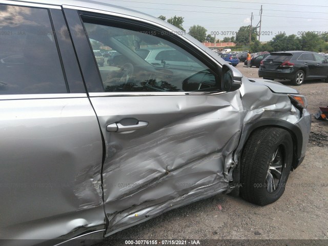 Photo 5 VIN: 5TDBZRFH1JS914837 - TOYOTA HIGHLANDER 