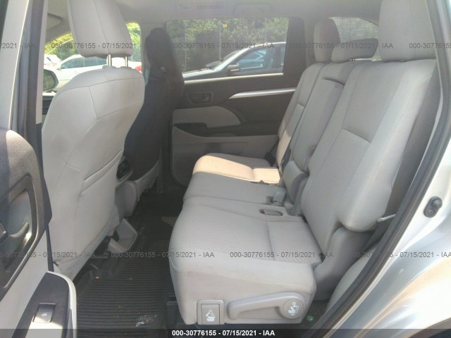 Photo 7 VIN: 5TDBZRFH1JS914837 - TOYOTA HIGHLANDER 