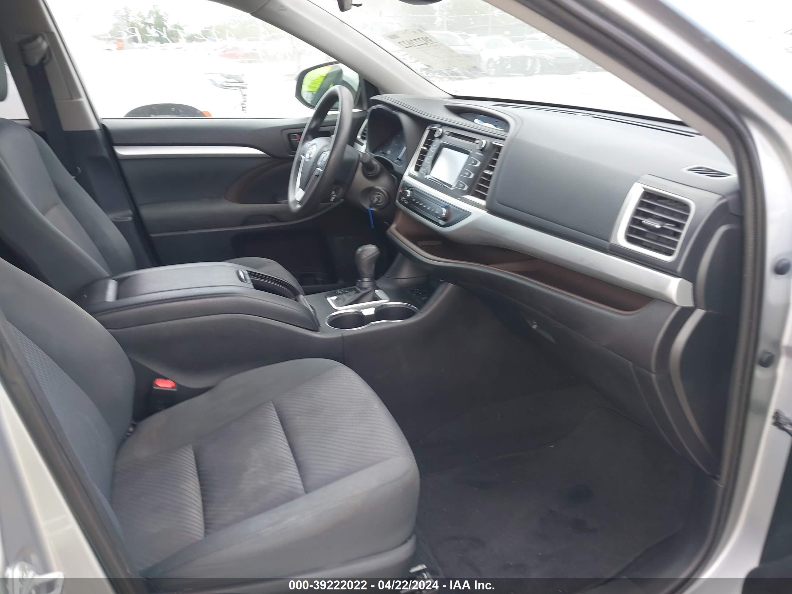 Photo 4 VIN: 5TDBZRFH1KS971220 - TOYOTA HIGHLANDER 