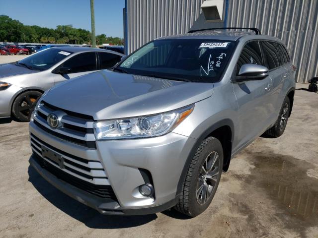 Photo 1 VIN: 5TDBZRFH2JS803861 - TOYOTA HIGHLANDER 