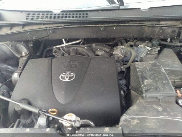 Photo 9 VIN: 5TDBZRFH2JS866314 - TOYOTA HIGHLANDER 