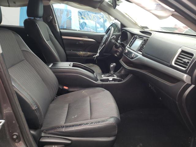 Photo 6 VIN: 5TDBZRFH2JS898664 - TOYOTA HIGHLANDER 