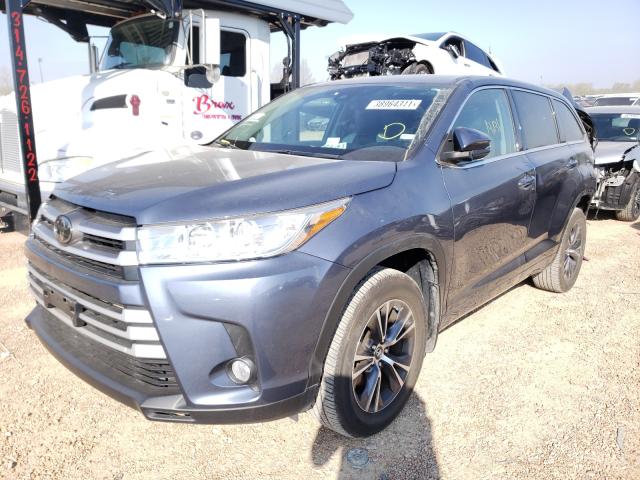 Photo 1 VIN: 5TDBZRFH2JS905029 - TOYOTA HIGHLANDER 