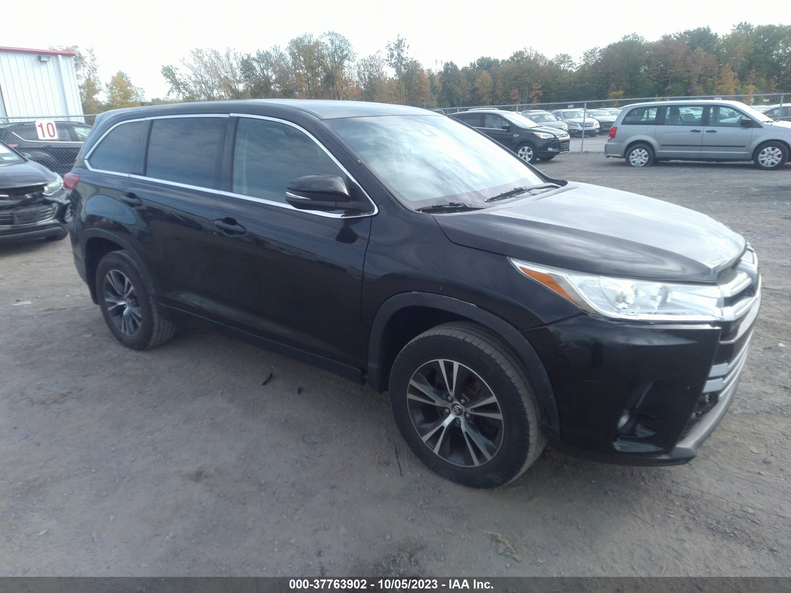 Photo 0 VIN: 5TDBZRFH2KS729035 - TOYOTA HIGHLANDER 