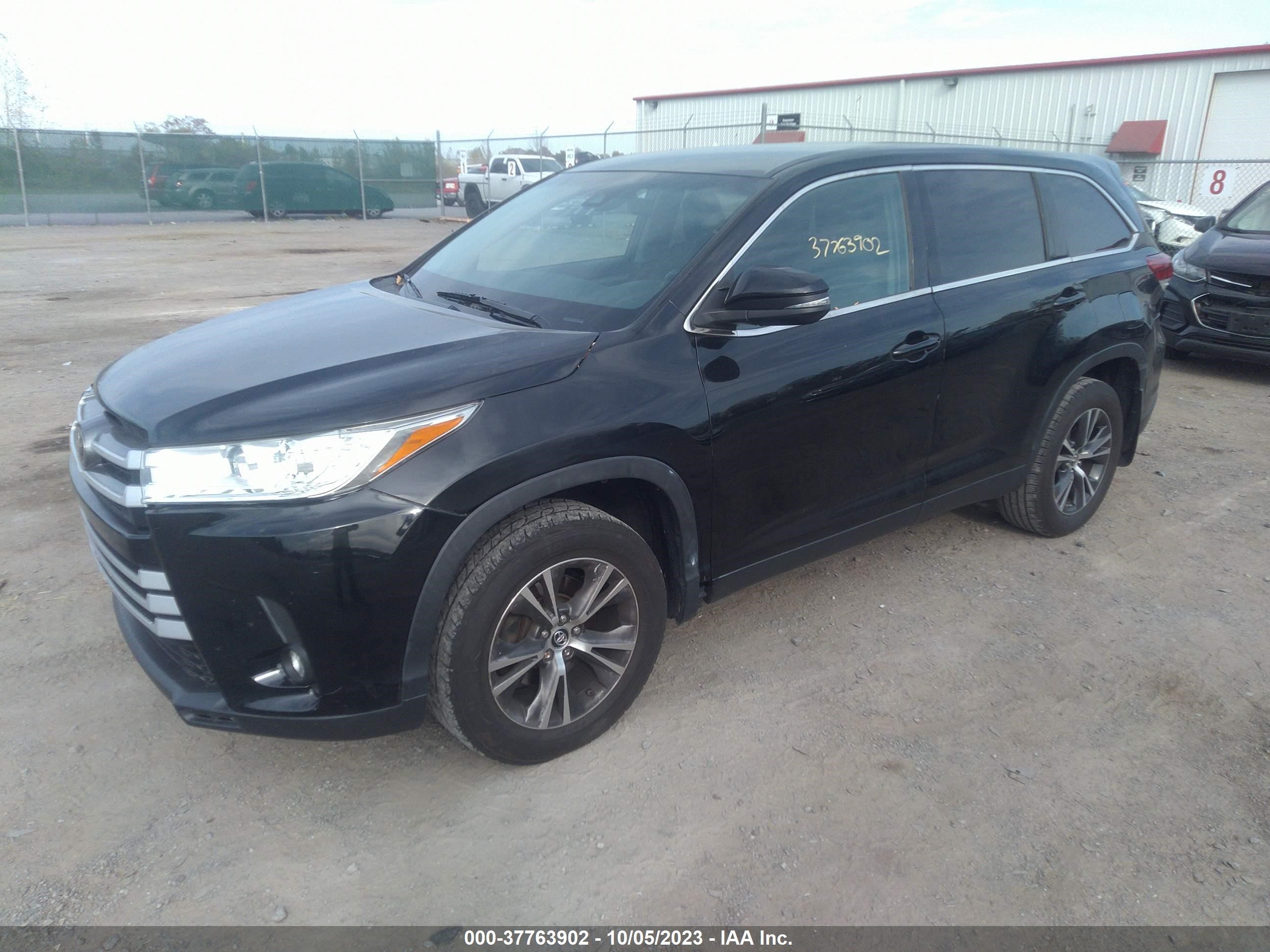 Photo 1 VIN: 5TDBZRFH2KS729035 - TOYOTA HIGHLANDER 