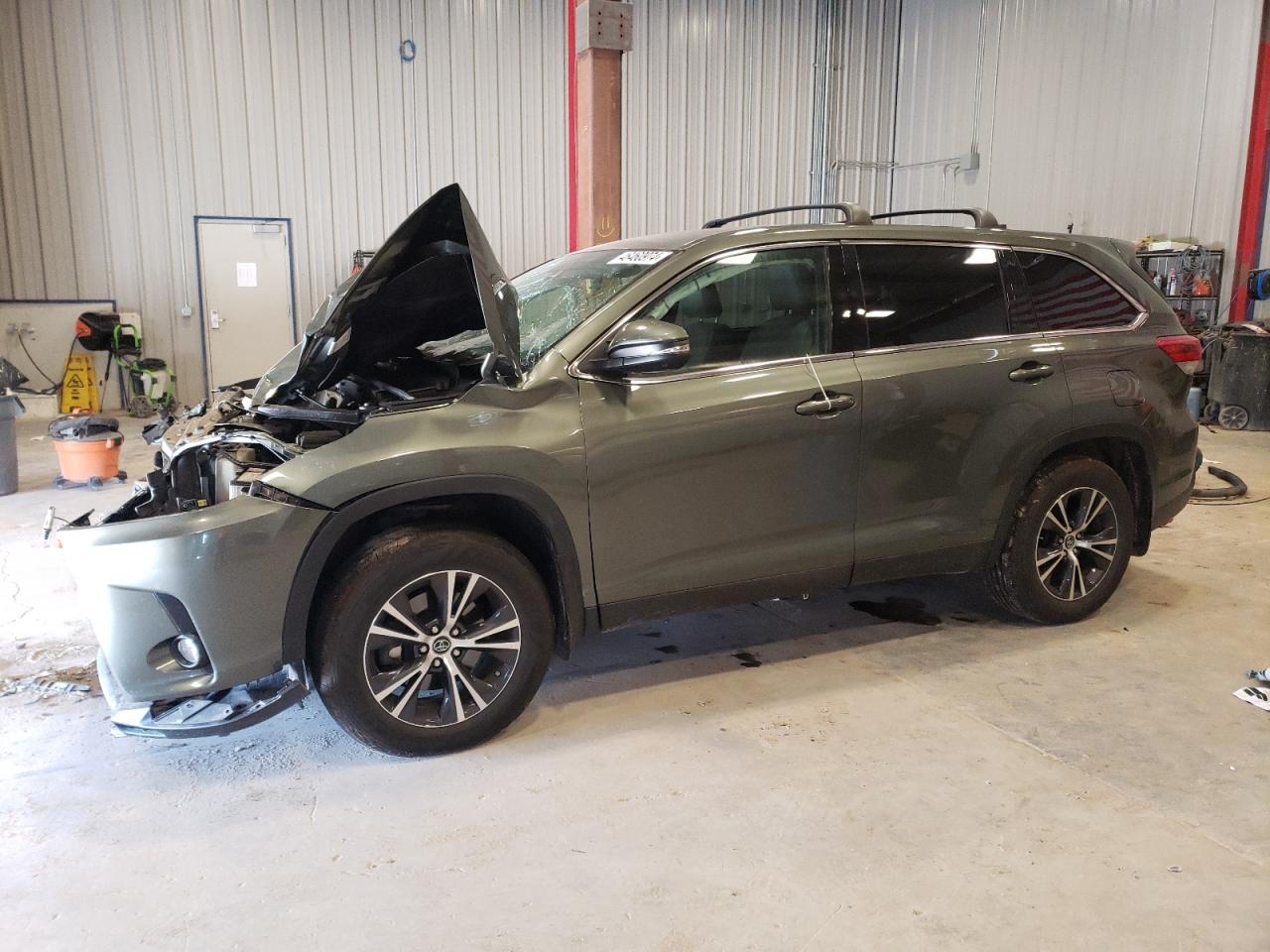 Photo 0 VIN: 5TDBZRFH2KS917067 - TOYOTA HIGHLANDER 