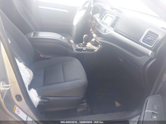 Photo 4 VIN: 5TDBZRFH2KS937691 - TOYOTA HIGHLANDER 