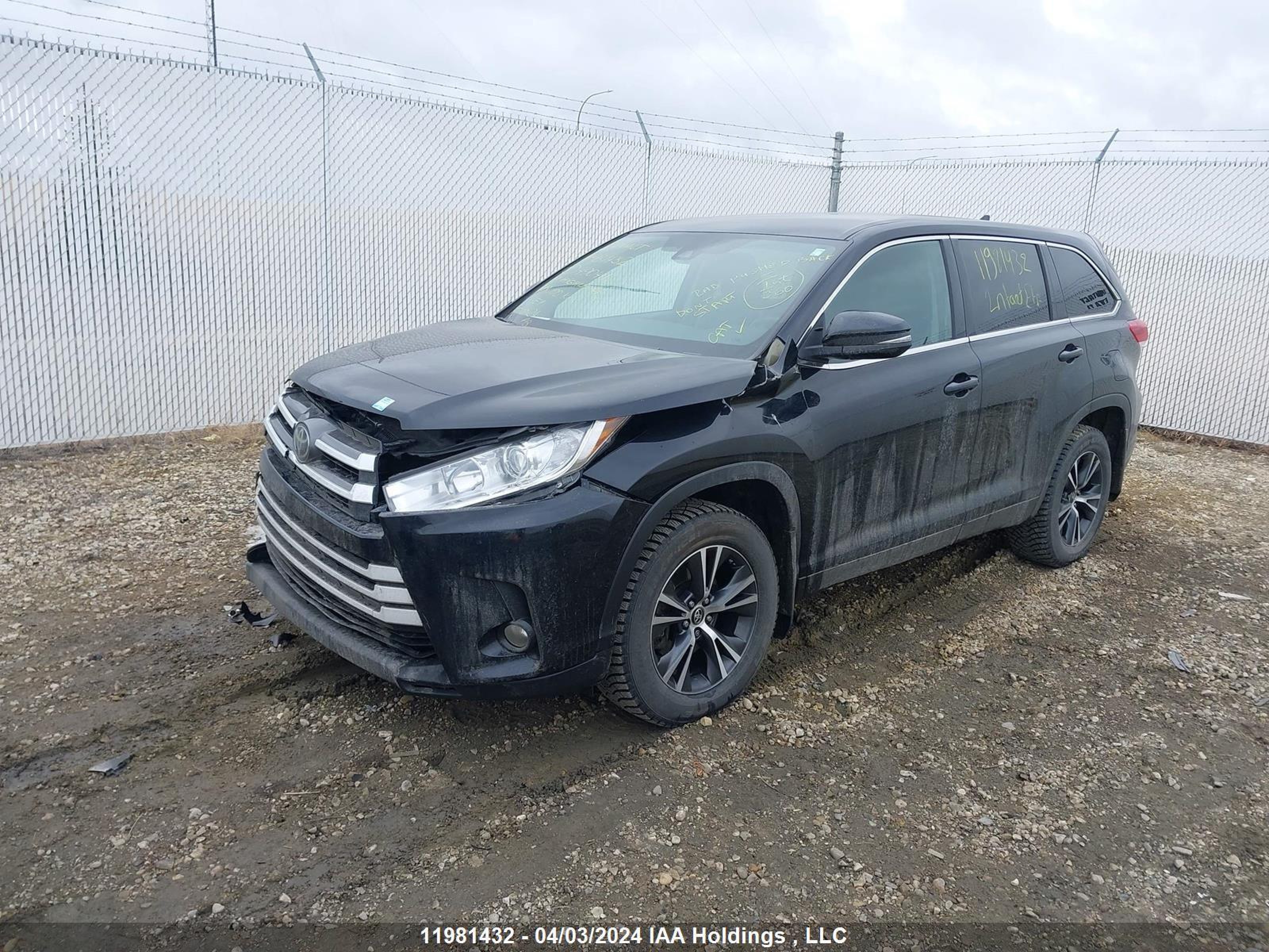 Photo 1 VIN: 5TDBZRFH3JS490416 - TOYOTA HIGHLANDER 