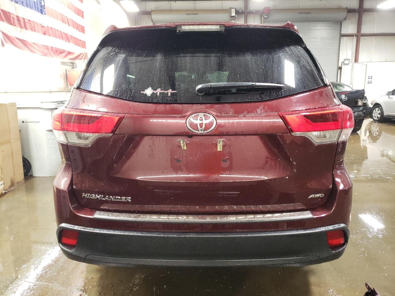 Photo 5 VIN: 5TDBZRFH3JS844600 - TOYOTA HIGHLANDER 