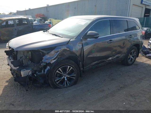 Photo 1 VIN: 5TDBZRFH3JS846962 - TOYOTA HIGHLANDER 