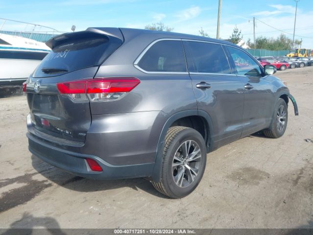 Photo 3 VIN: 5TDBZRFH3JS846962 - TOYOTA HIGHLANDER 