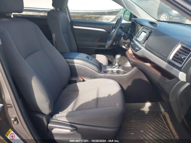 Photo 4 VIN: 5TDBZRFH3JS846962 - TOYOTA HIGHLANDER 