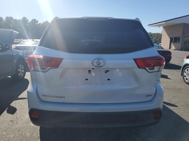 Photo 5 VIN: 5TDBZRFH3JS886846 - TOYOTA HIGHLANDER 