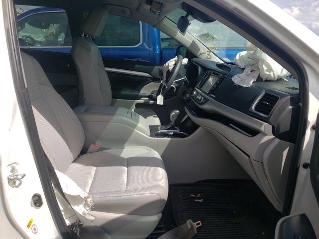 Photo 4 VIN: 5TDBZRFH3KS934704 - TOYOTA HIGHLANDER 