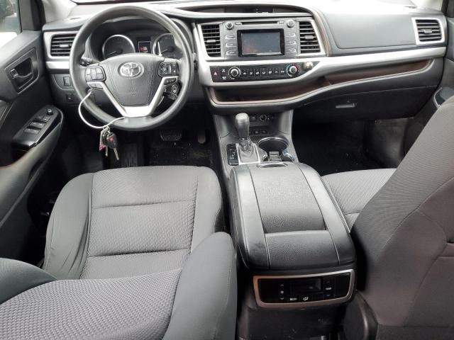 Photo 7 VIN: 5TDBZRFH4JS872700 - TOYOTA HIGHLANDER 