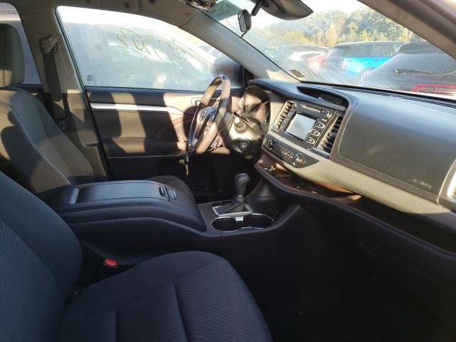 Photo 4 VIN: 5TDBZRFH4KS945873 - TOYOTA HIGHLANDER 