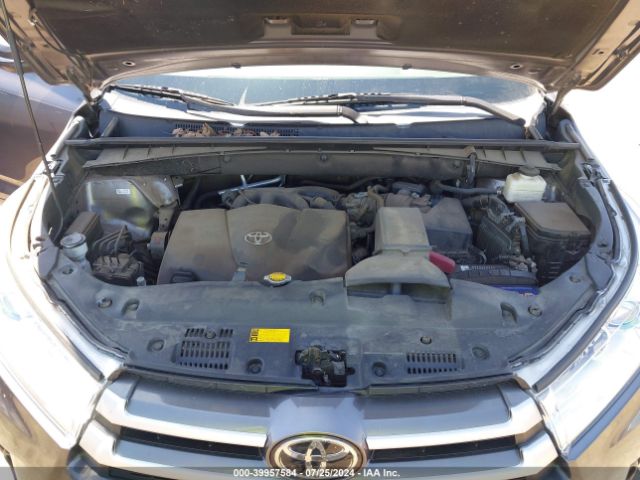 Photo 9 VIN: 5TDBZRFH5HS421284 - TOYOTA HIGHLANDER 