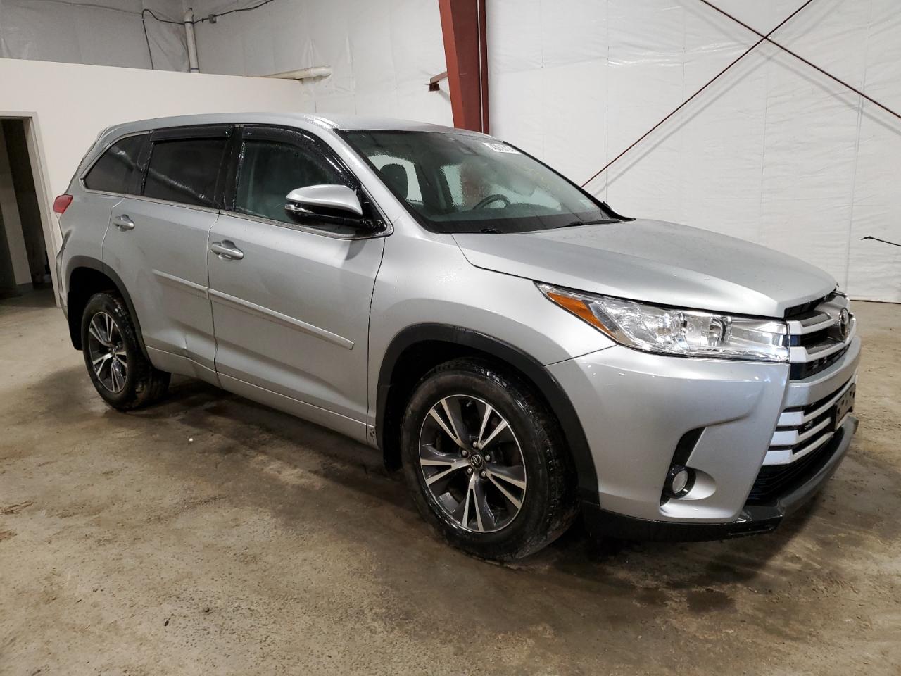 Photo 3 VIN: 5TDBZRFH5HS453006 - TOYOTA HIGHLANDER 